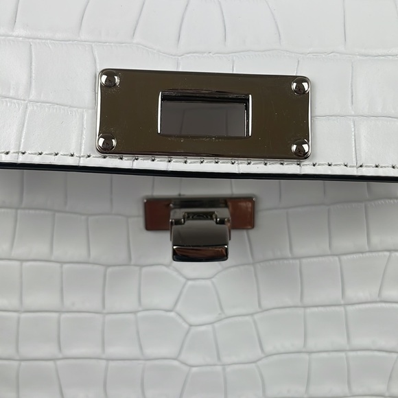 MARGE SHERWOOD ~ Croc Embossed White Vintage Brick Matiss Shoulder Bag ~ NWT! - Picture 7 of 10